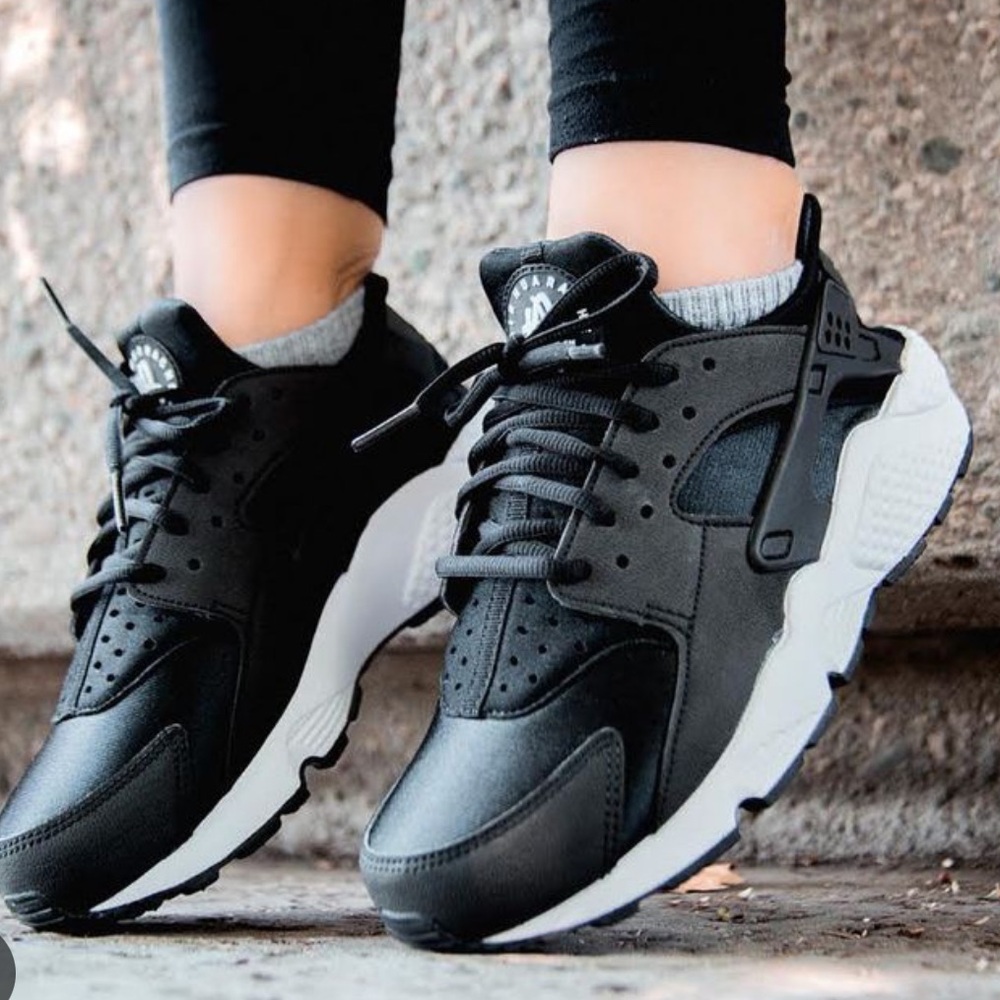 Nike Black and White Huarache Women's Shoes